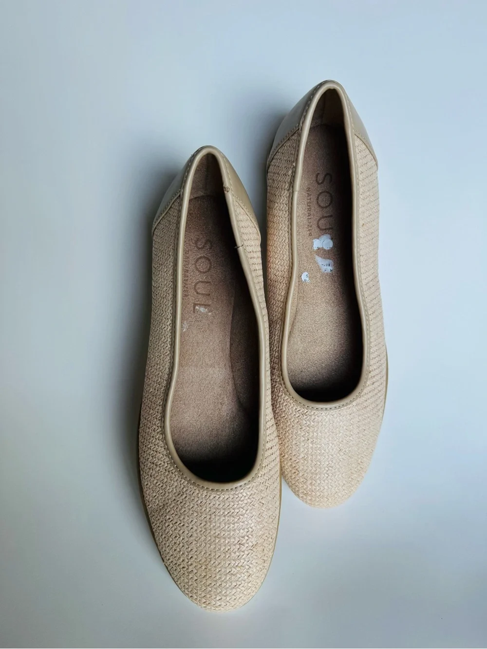 SOUL Naturalizer Women's Beige Knit Slip-On Flats